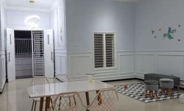 5 Bedroom House for sale