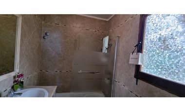 Chalet cinco ambientes. Olga 700. Sierras de los Padres. Venta.