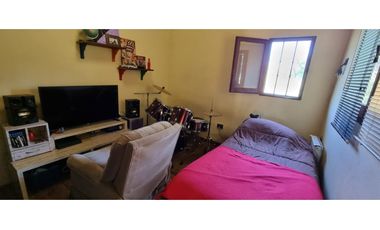 Chalet cinco ambientes. Olga 700. Sierras de los Padres. Venta.