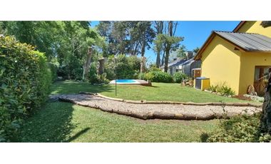 Chalet cinco ambientes. Olga 700. Sierras de los Padres. Venta.