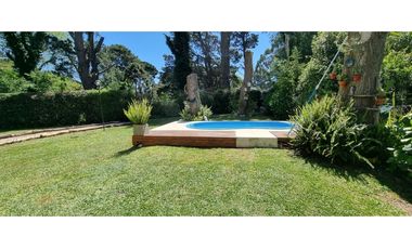 Chalet cinco ambientes. Olga 700. Sierras de los Padres. Venta.