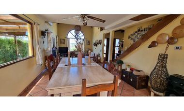 Chalet cinco ambientes. Olga 700. Sierras de los Padres. Venta.