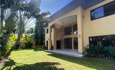 ALQUILER CASA COSTA DEL ESTE