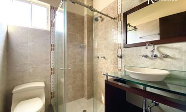 casa en arriendo en loma del escobero. Cod A11426