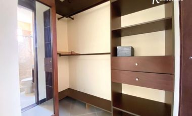 casa en arriendo en loma del escobero. Cod A11426