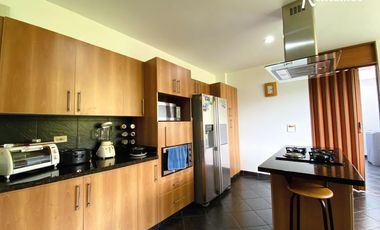 casa en arriendo en loma del escobero. Cod A11426