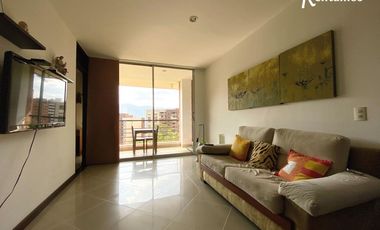casa en arriendo en loma del escobero. Cod A11426
