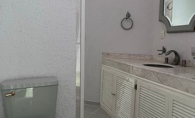 Casa en Venta en Fraccionamiento Arcada Alameda en Celaya Gto .