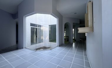 Casa en Venta en Fraccionamiento Arcada Alameda en Celaya Gto .