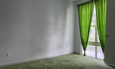 Casa en Venta en Fraccionamiento Arcada Alameda en Celaya Gto .