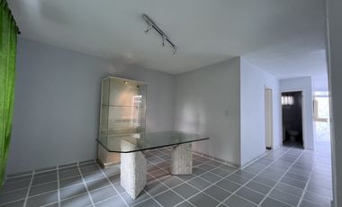 Casa en Venta en Fraccionamiento Arcada Alameda en Celaya Gto .