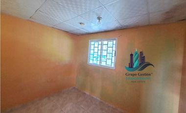 VENDO CASA DE 3HAB CON ARBOLES FRUTALES