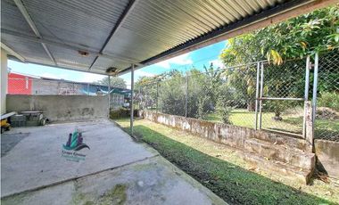VENDO CASA DE 3HAB CON ARBOLES FRUTALES