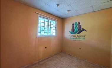 VENDO CASA DE 3HAB CON ARBOLES FRUTALES