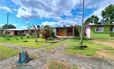 VENDO CASA DE 3HAB CON ARBOLES FRUTALES