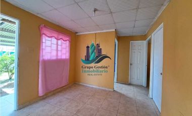 VENDO CASA DE 3HAB CON ARBOLES FRUTALES