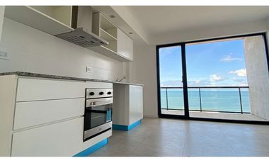VENTA DEPARTAMENTO 3 AMBIENTES CON VISTA AL MAR, COCHERA Y BAULERA