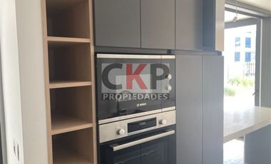 TownHouse con JARDIN PRIVADO 4 D en San Carlos de Apoquindo