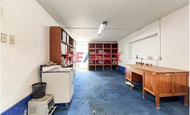Venta De Casa Como Terreno – Calle Cabo Blanco - San Isidro