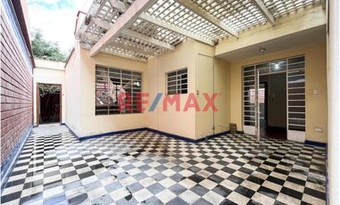 Venta De Casa Como Terreno – Calle Cabo Blanco - San Isidro