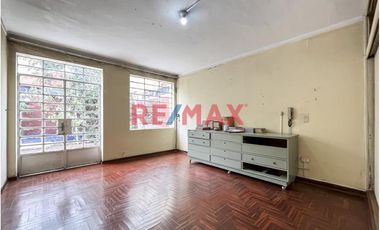 Venta De Casa Como Terreno – Calle Cabo Blanco - San Isidro