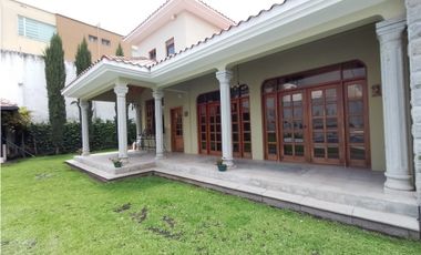 Casa  de Lujo en Renta 2109 m2 Sector Carcelén Norte de Quito