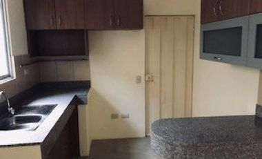 Venta de casa cuatro habitaciones en urbanización Arboletta km 15,5 de la vía Salitre