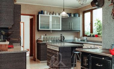 Casa en Venta en Camino Antuco Club de Golf