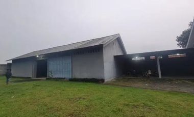 Gudang di JL.Diponegoro Ds.sukorejo kecamatan.Gurah kabupaten.Kediri