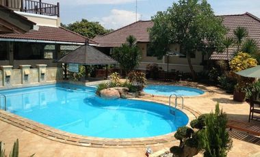 Jual Hotel Mewah dan Luas Lokasi Strategis Jalan Basuki Rahmat Kabupaten Tuban