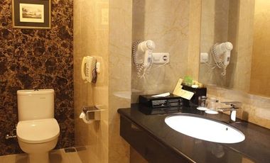 Jual Hotel Mewah dan Luas Lokasi Strategis Jalan Basuki Rahmat Kabupaten Tuban