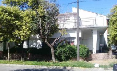 Casa en venta en Quilmes Norte