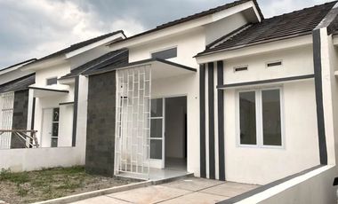 rumah mewah siap dihuni saat pandemi di kota kediri
