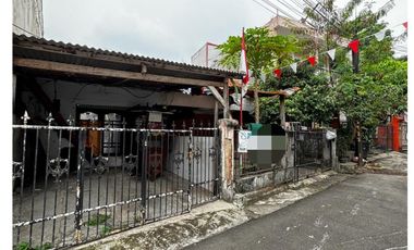 Rumah Hitung Tanah Akses Jalan 2 Mobil Di Tebet Utara, Dekat Jl. Abdullah Syafei