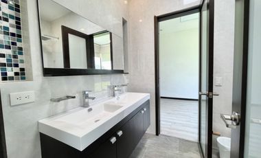 casa en venta en casa campestre. Cod V1470