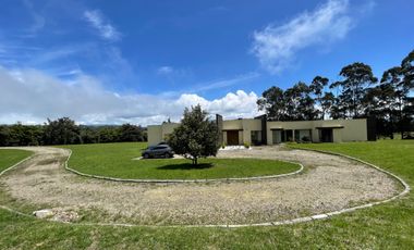 casa en venta en casa campestre. Cod V1470