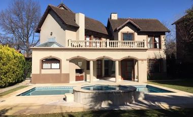 Casa en venta en Olivos Golf Club
