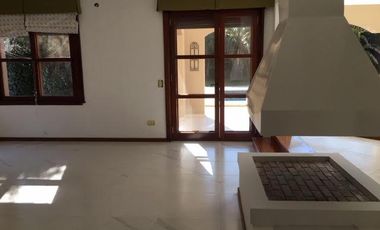 Casa en venta en Olivos Golf Club