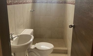Alquilo casa en Duran en urbanización privada