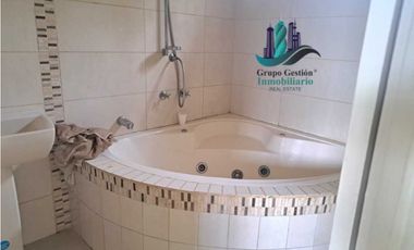 VENDO CASA COMERCIAL  EN VIA PRINCIPAL ALGARROBOS