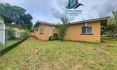 VENDO CASA COMERCIAL  EN VIA PRINCIPAL ALGARROBOS