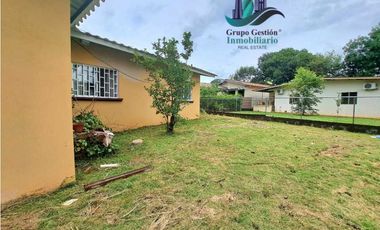 VENDO CASA COMERCIAL  EN VIA PRINCIPAL ALGARROBOS