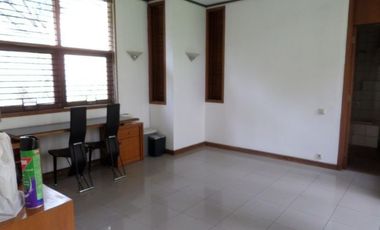 Rumah sewa siap huni di hegarmanah dekat ke ciumbeluit