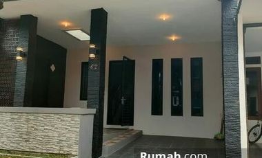 Rumah Minimalis 2 Lantai di Taman Victoria