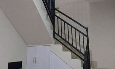 Disewakan Rumah Lokasi di Nginden Intan Barat, Surabaya