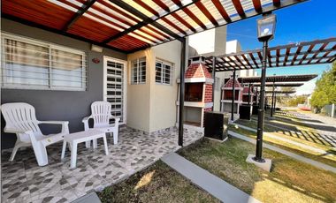 DTO A LA VENTA DE DOS DORMITORIOS EN SANTA CRUZ DEL LAGO
