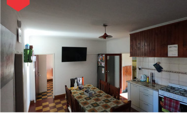 Casa en venta (Calle 6 e/23 y 25)