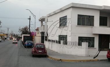 Edificio - Oficinas en Renta en La Purísima