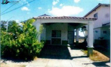 ALQUILO Y VENDO CASA EN LA CHORRERA ALTOS DEL CAMPO 2R