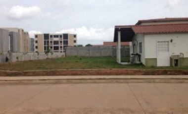 ALQUILO Y VENDO CASA EN LA CHORRERA ALTOS DEL CAMPO 2R